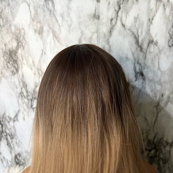 22 Inch Brown Roots Light Blonde Medium Balayage Wig with bangs Natural Look - Picture 3 of 8